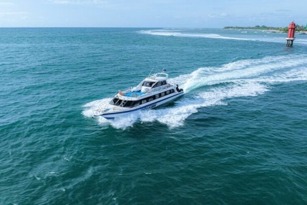 Ray Fish Fastboat: Nusa Penida Boat Ticket