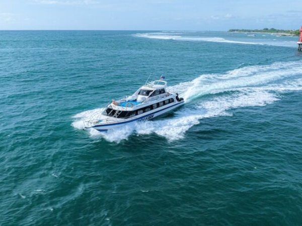 Ray Fish Fastboat: Nusa Penida Boat Ticket